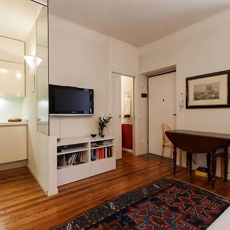 Apartment Charming In Porta Venezia Mailand